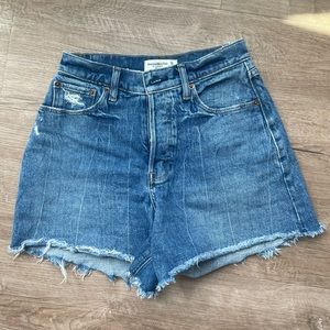 Abercrombie Curve Love Dad Shorts Dark Wash